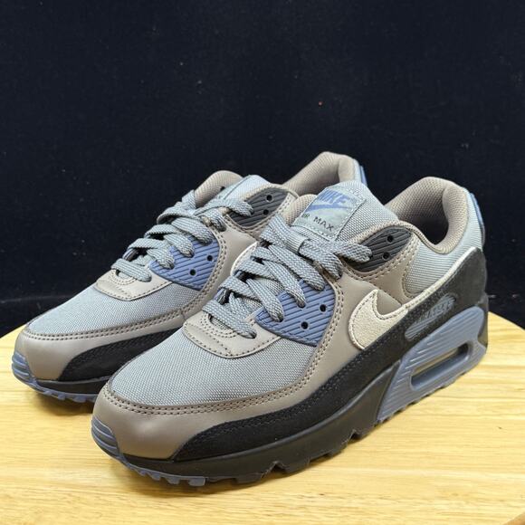 Nike Air Max 90 Smoke Grey Diffused IB6392 001 Size 9 Blue Black Mesh Low Top - Picture 2 of 10